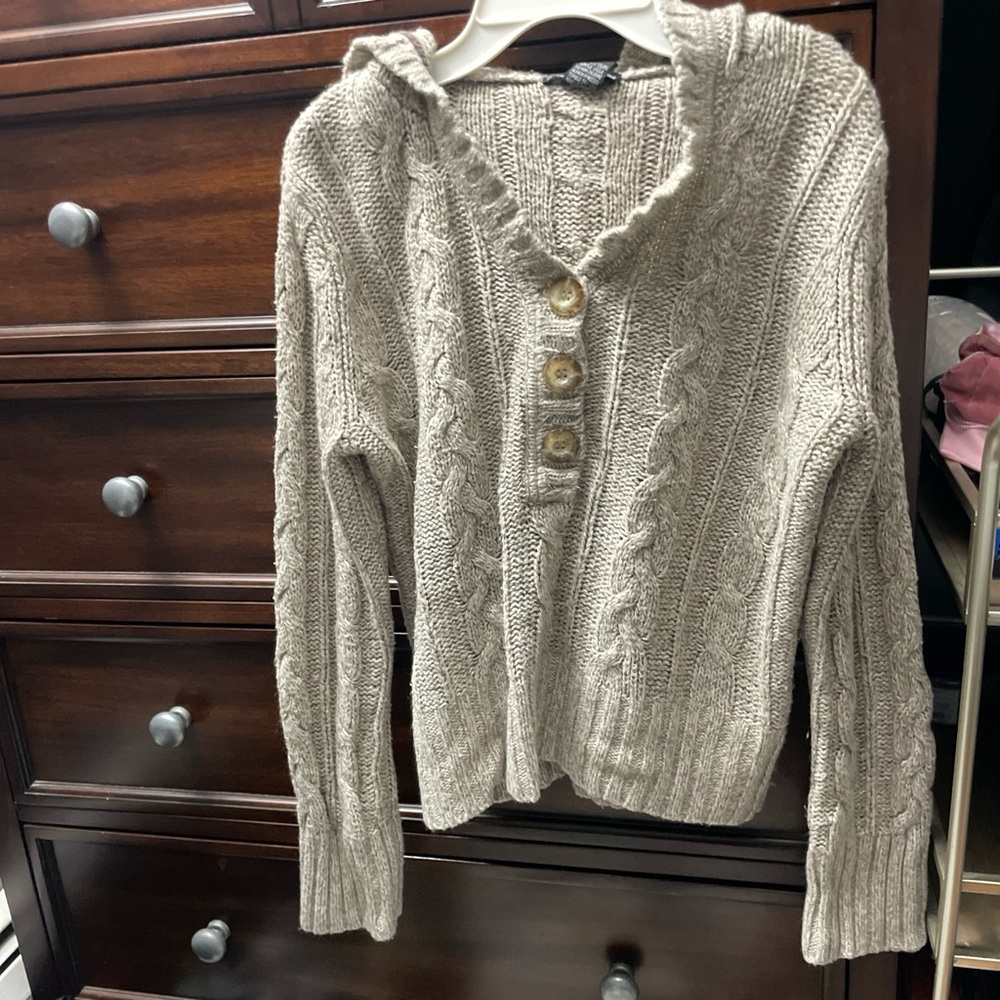 Cozy Cable Knit Sweater - Cream